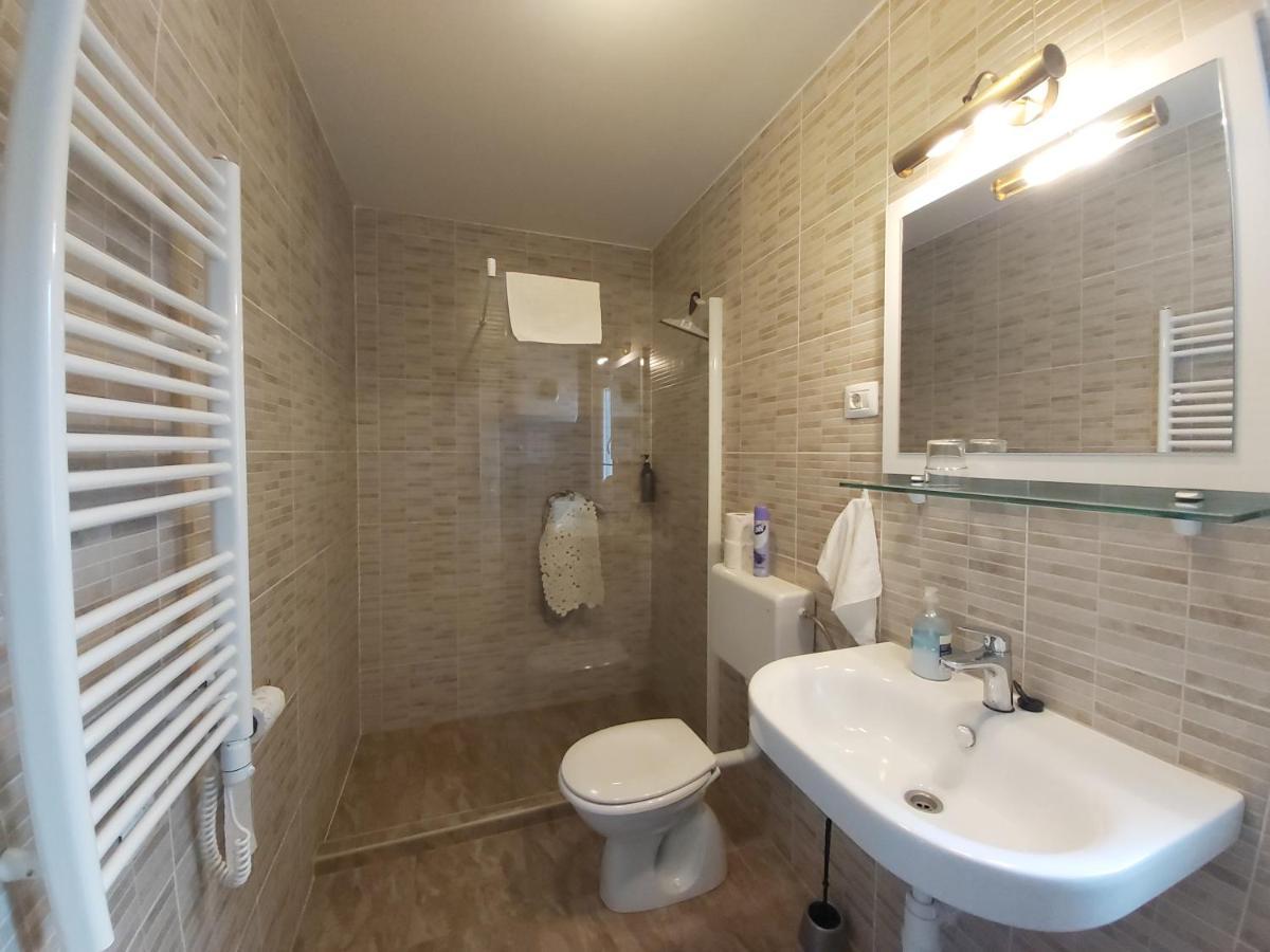 Hotel Sobe Dragic à Zadar Extérieur photo